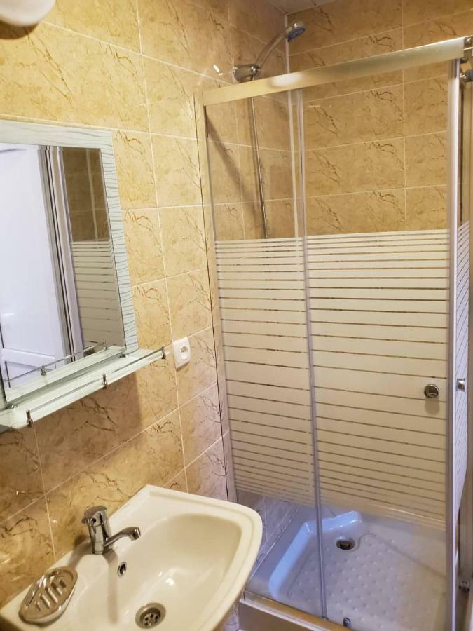 Hostel Family Κουτάισι Εξωτερικό φωτογραφία
