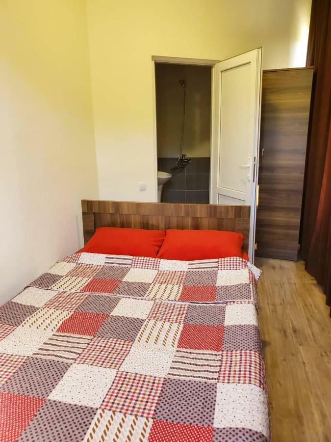 Hostel Family Κουτάισι Εξωτερικό φωτογραφία